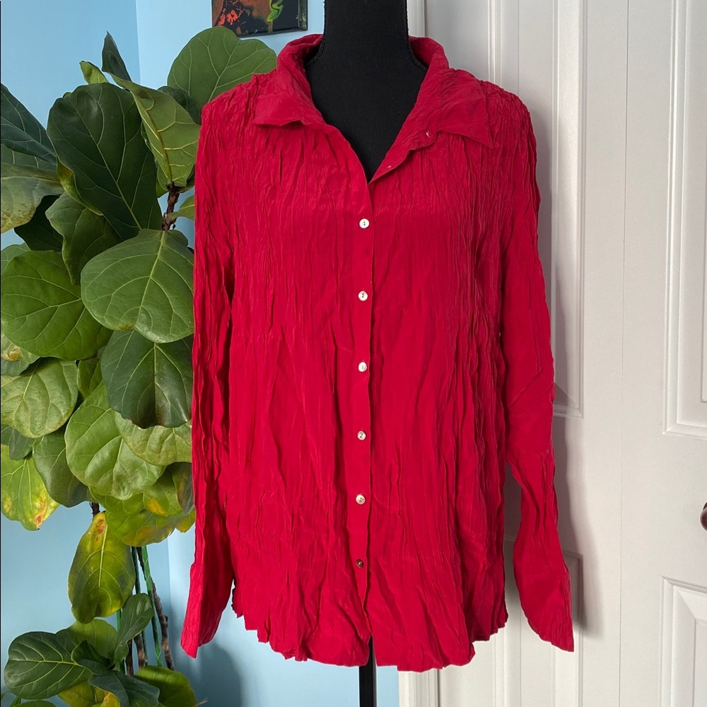 J. Jill 2X Rare Vibrant Red Crinkle Button Up Blouse Comes in Travel Bag